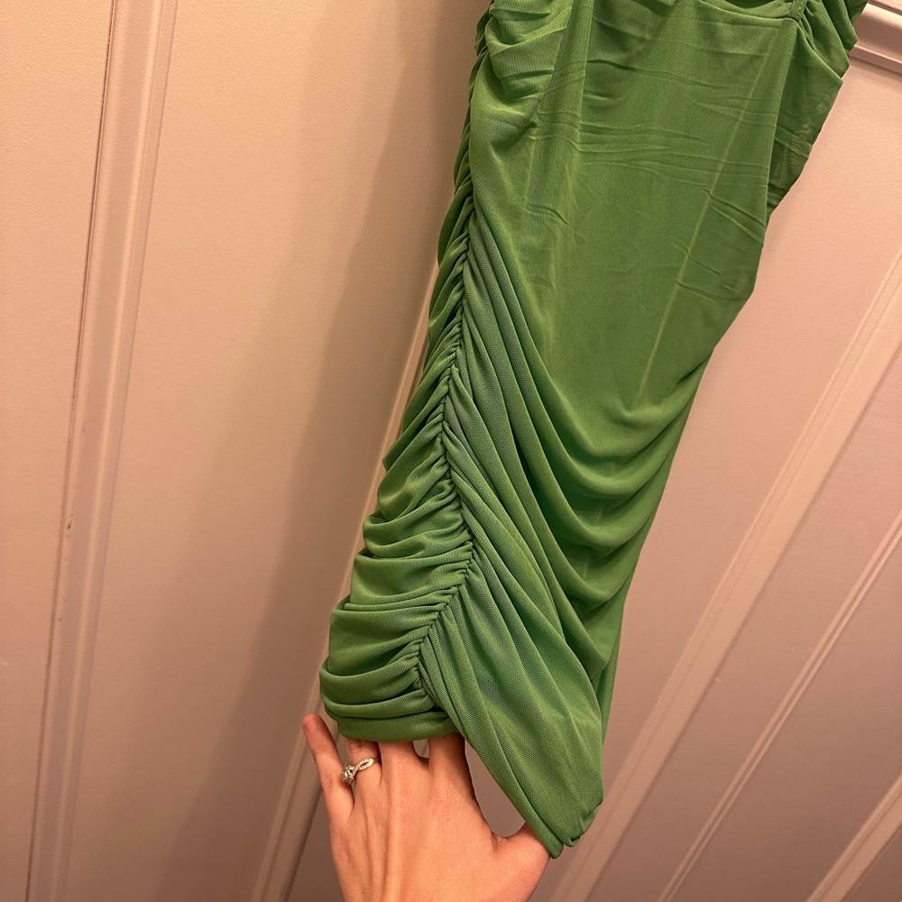Superdown Revolve Kambella Ruched Mini Dress- small - Picture 5 of 6
